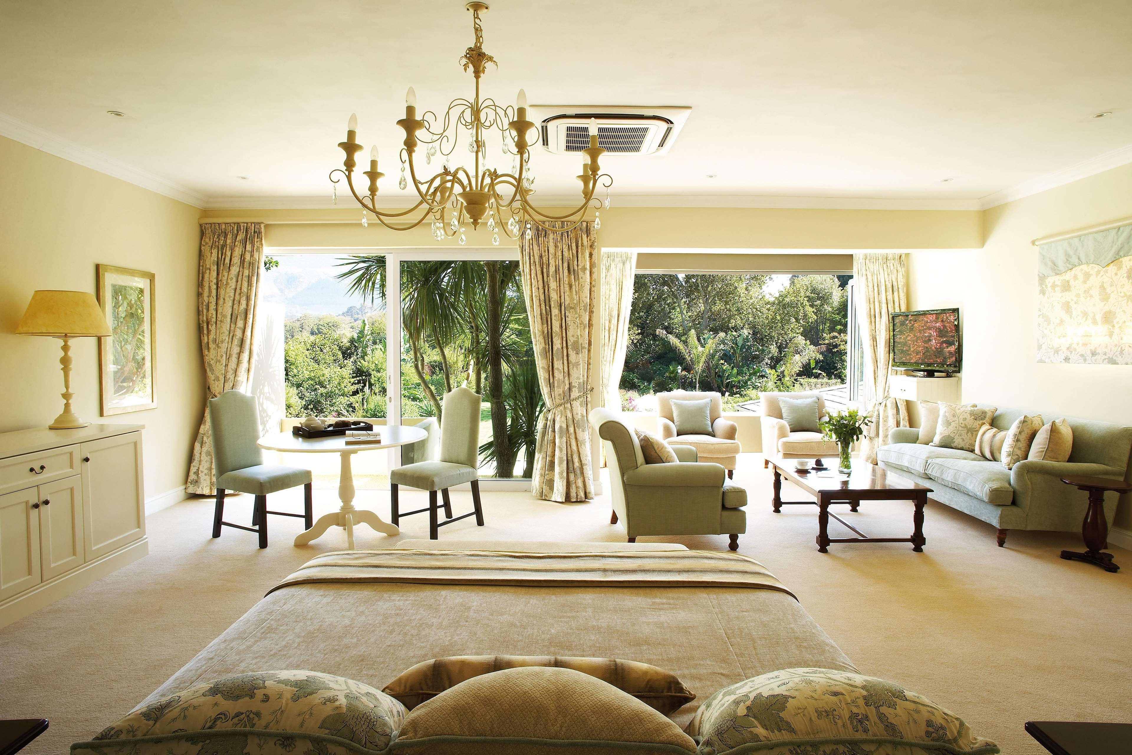 Last Word Constantia Guest house